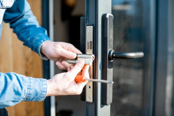 Ouverture de porte à Carantec